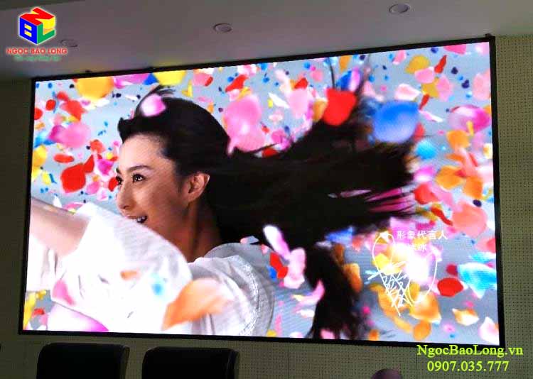 thi-cong-man-hinh-led